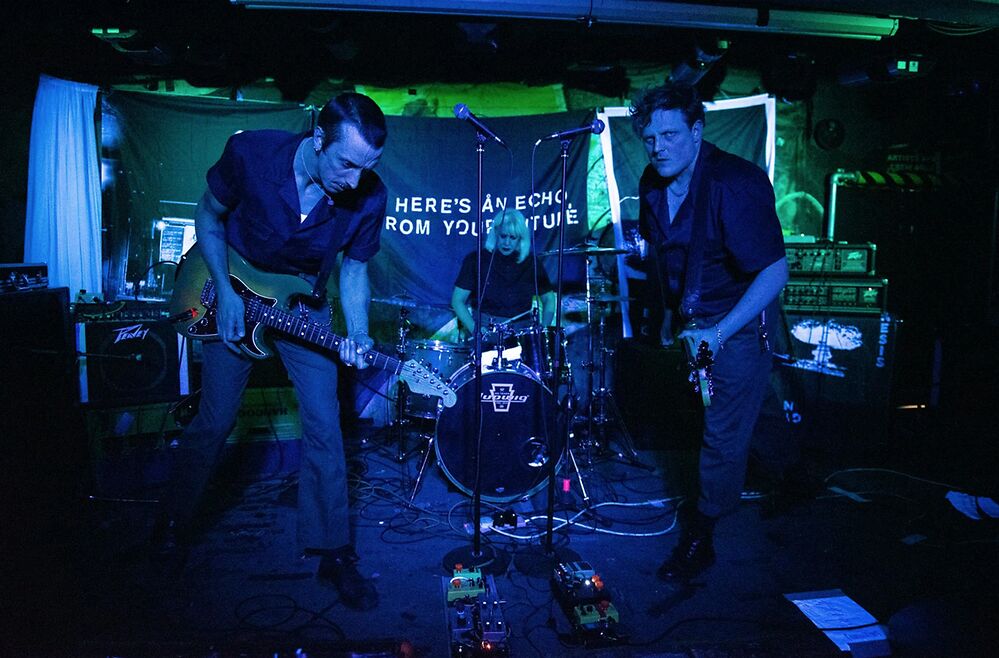 Girls In Synthesis - Ziedende Postpunk met veel stoorzenders